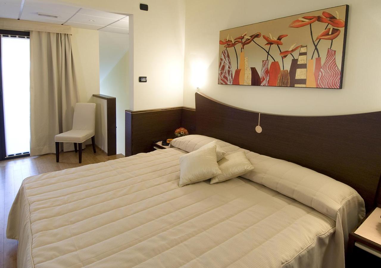As Hotel Камб'яго Номер фото